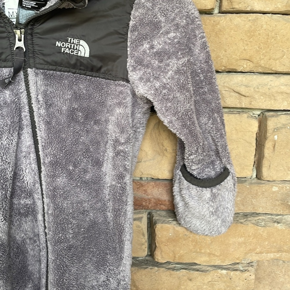 The North Face Infant Suit with hood size 28-24 months - Picture 2 of 7